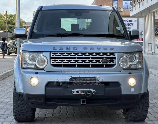 Land Rover Discovery 2014 Blue