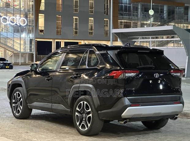 Toyota RAV4 Adventure AWD 2020 Gray