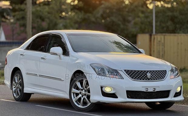 Toyota Crown 2008 White