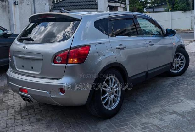 Nissan Dualis 2010 Silver