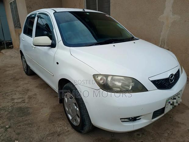 Mazda Demio 2004 White