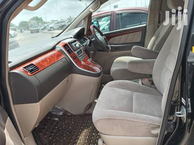 Toyota Alphard 2003 Black