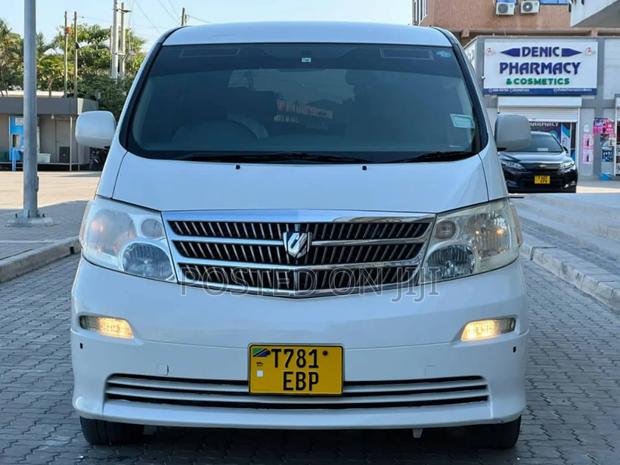 Toyota Alphard 2004 White