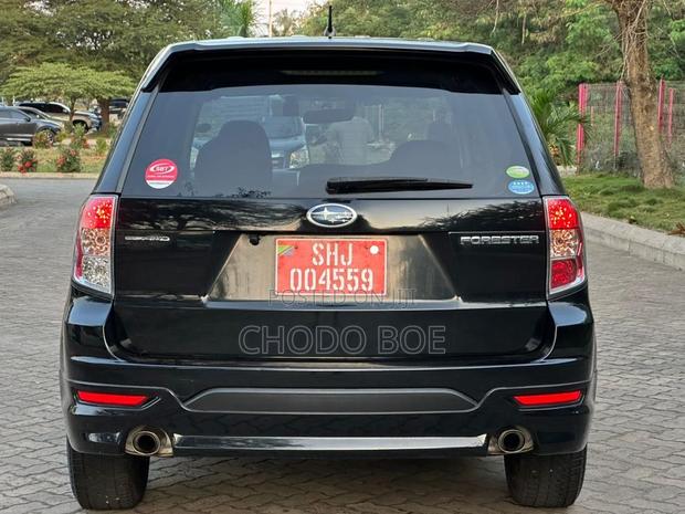 Subaru Forester 2011 Black
