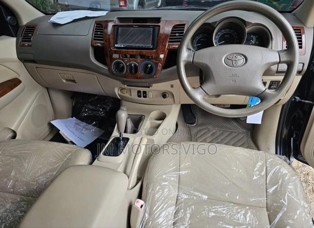 Toyota Hilux 2008 Black