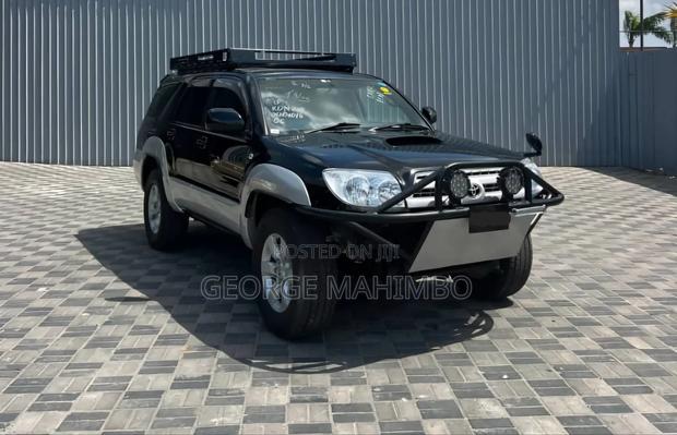 Toyota Hilux Surf 2002 Black