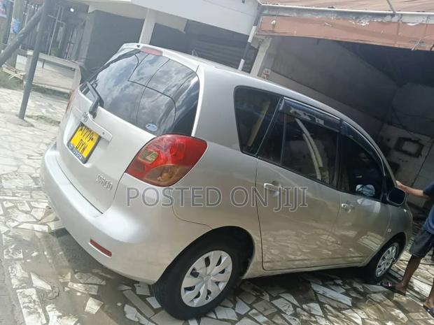 Toyota Corolla Spacio 2004 Silver