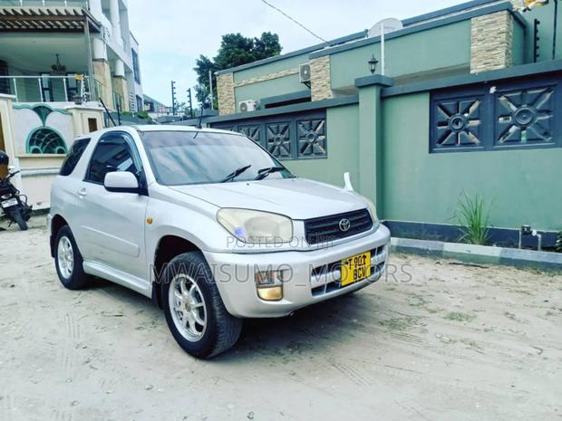 Toyota RAV4 Automatic 2000 Silver