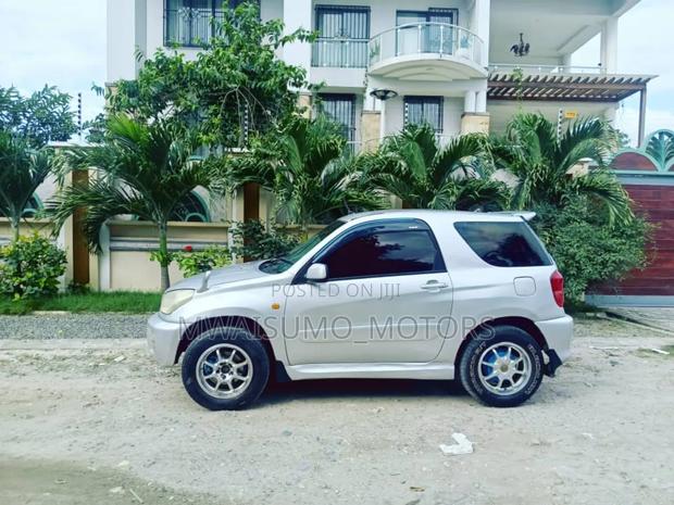 Toyota RAV4 Automatic 2000 Silver