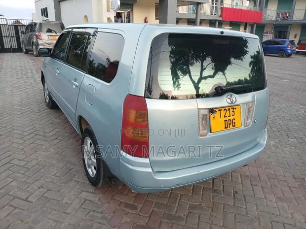Toyota Succeed 2005 Blue