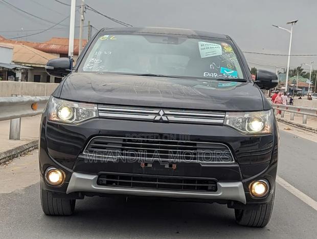 Mitsubishi Outlander ES 4dr SUV (2.4L 4cyl CVT) 2015 Black