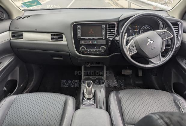 Mitsubishi Outlander 2.0 PHEV AWD 2014 Black