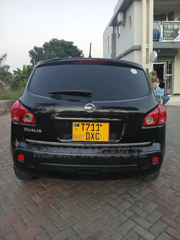 Nissan Dualis 2011 Black