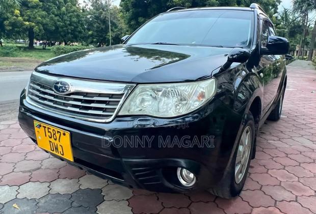 Subaru Forester 2010 Black