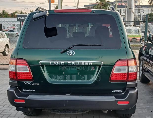 Toyota Land Cruiser 2007 Green