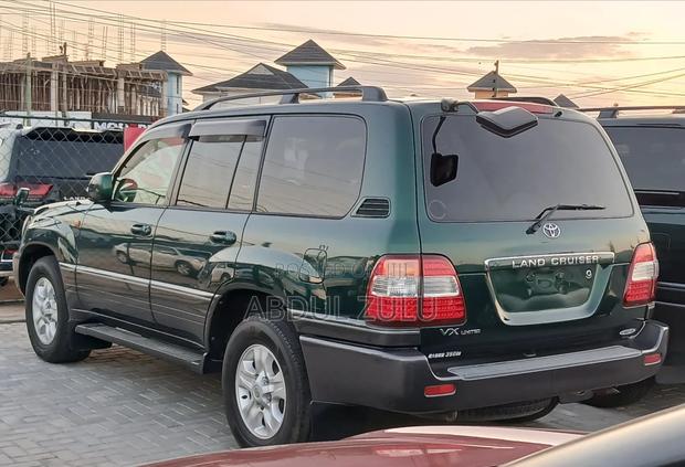 Toyota Land Cruiser 2007 Green