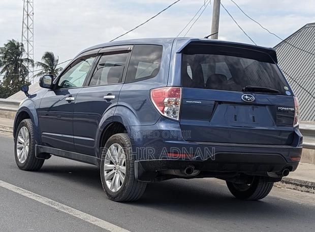Subaru Forester 2011 Blue