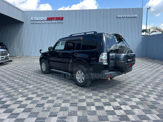 Mitsubishi Pajero 2008 Black