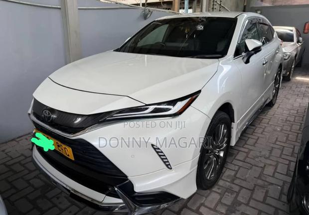 Toyota Harrier 2021 White
