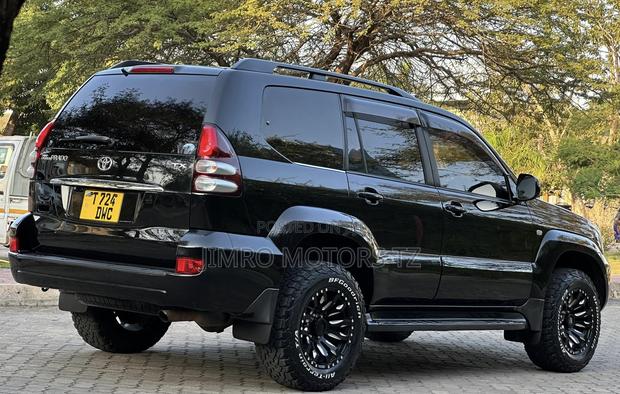 Toyota Land Cruiser Prado 2007 Black