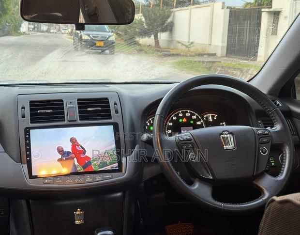 Toyota Crown 2008 Silver
