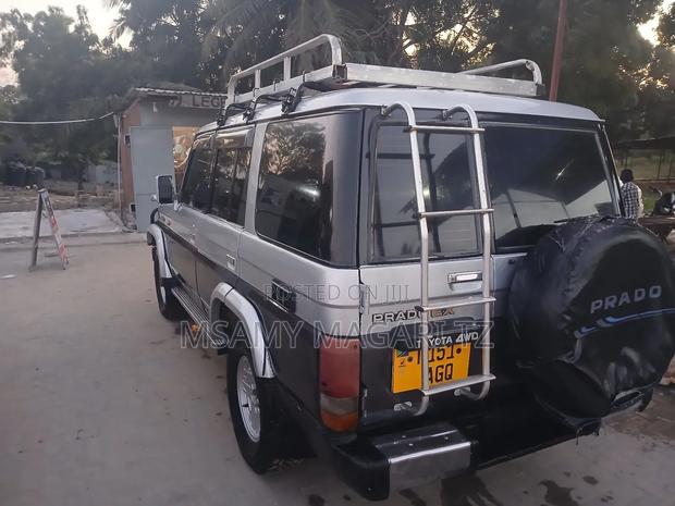Toyota Land Cruiser Prado 1991 Silver