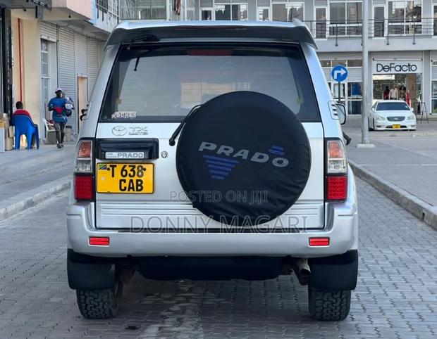 Toyota Land Cruiser Prado 2001 Silver