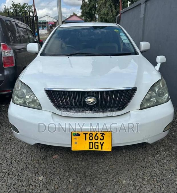 Toyota Harrier 2005 White