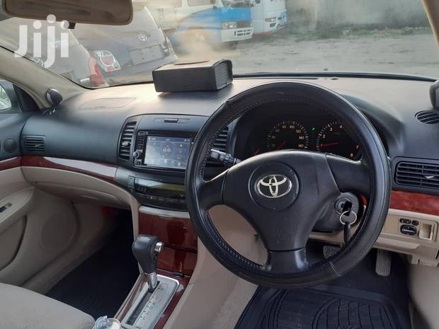 Toyota Premio 2002 Silver