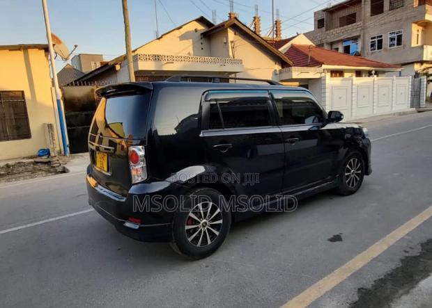 Toyota Corolla Rumion 2012 Black