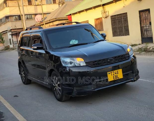 Toyota Corolla Rumion 2012 Black