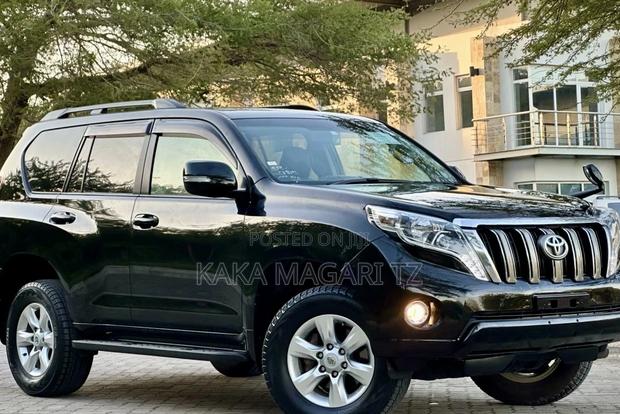 Toyota Land Cruiser Prado 2012 Black