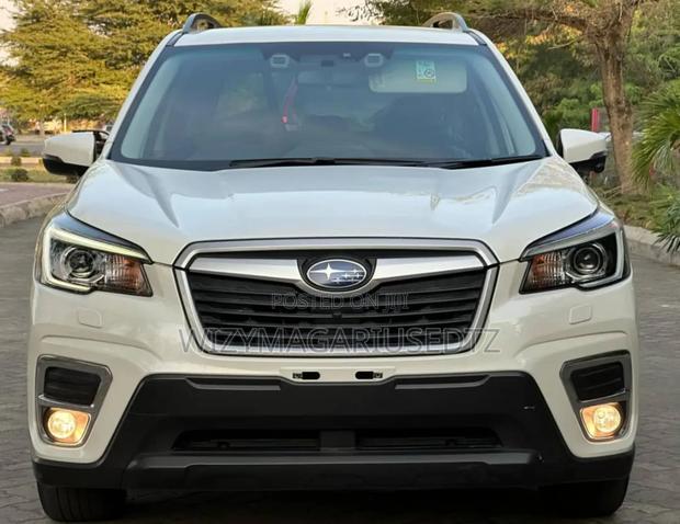 Subaru Forester 2019 Off white