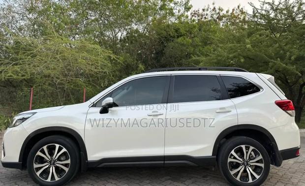 Subaru Forester 2019 Off white