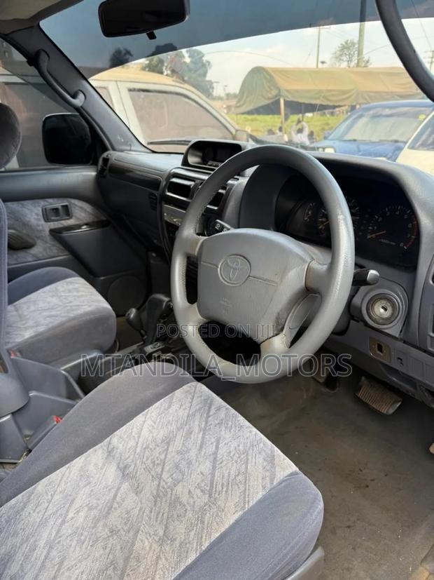 Toyota Land Cruiser Prado 2.7 3dr 2003 White