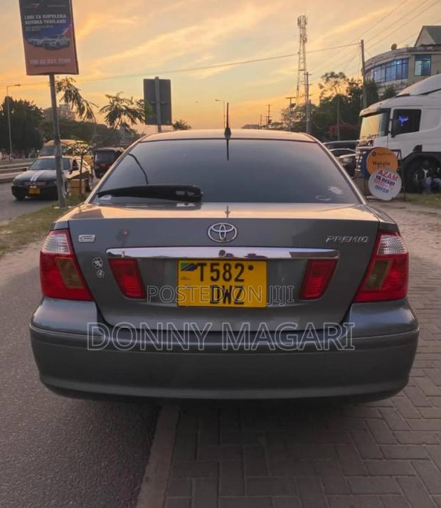 Toyota Premio 2006 Green