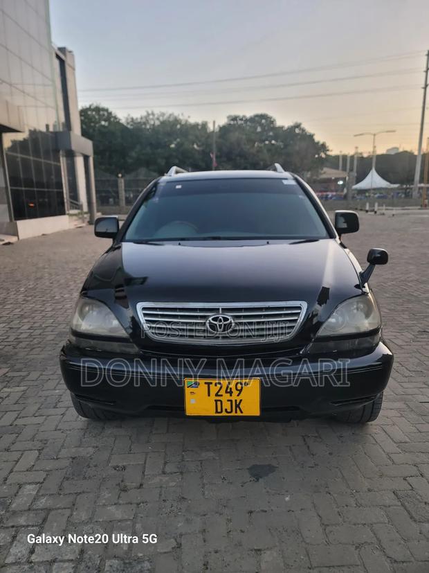 Toyota Harrier 2003 Black