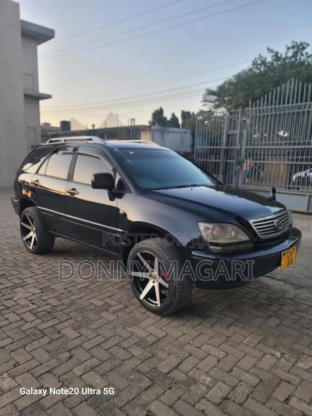 Toyota Harrier 2003 Black