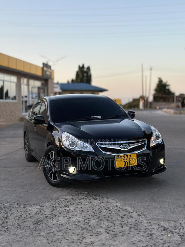 Subaru Legacy 2012 Black