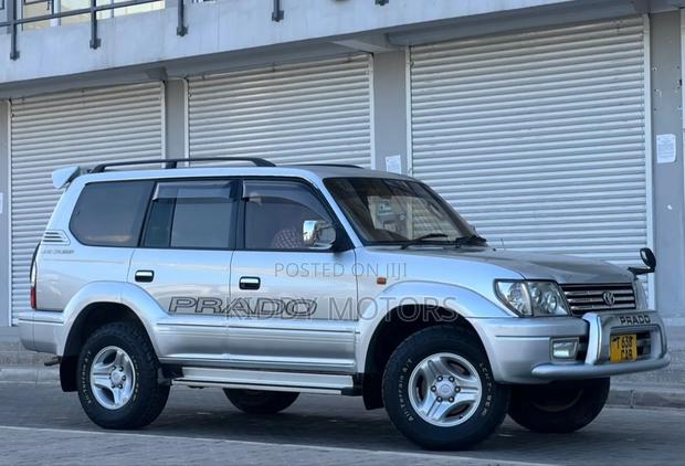Toyota Land Cruiser Prado 2001 Silver