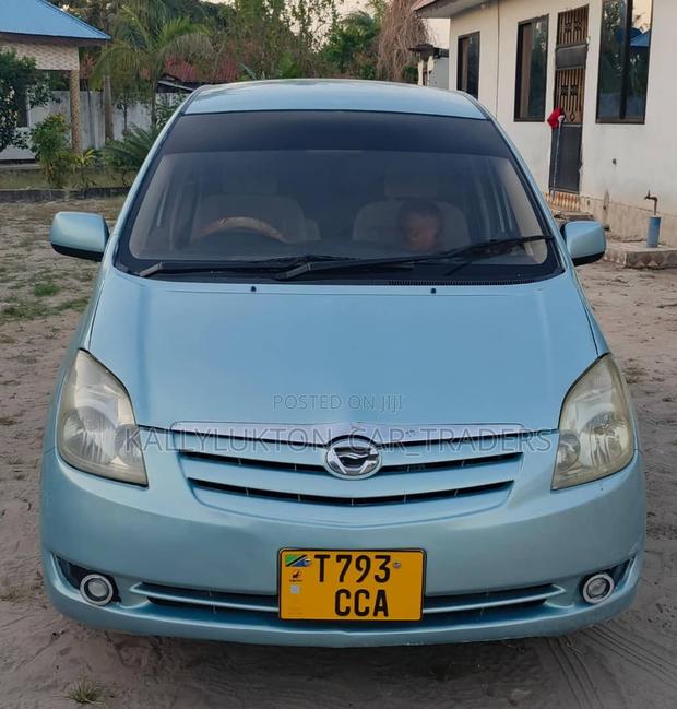 Toyota Corolla Spacio 2004 Blue