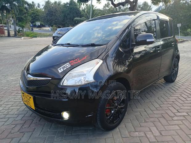 Toyota Ractis 1.5 FWD 2006 Black