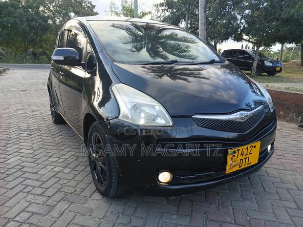 Toyota Ractis 1.5 FWD 2006 Black