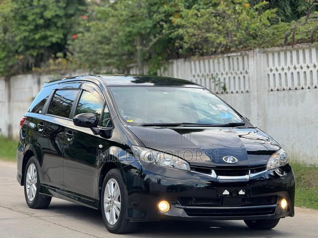 Toyota Wish 2010 Black