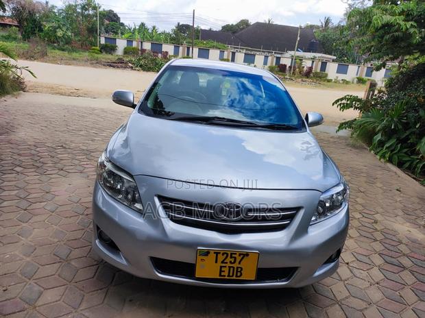 Toyota Corolla Altis 2005 Silver