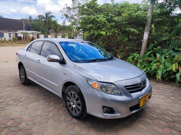 Toyota Corolla Altis 2005 Silver