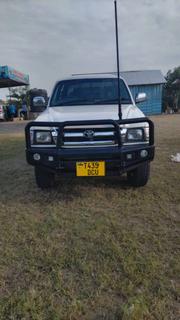 Toyota Hilux 2003 White for sale