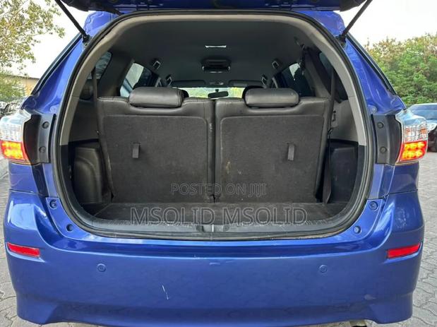 Toyota Wish 2014 Blue
