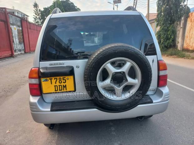 Suzuki Grand Vitara 2003 Silver