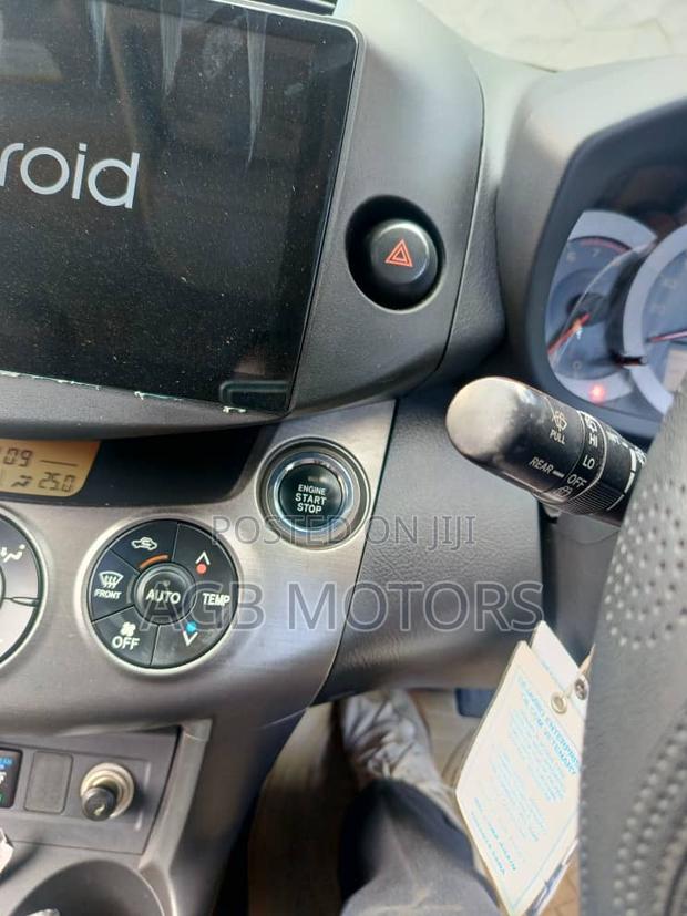Toyota Land Cruiser 2020 White